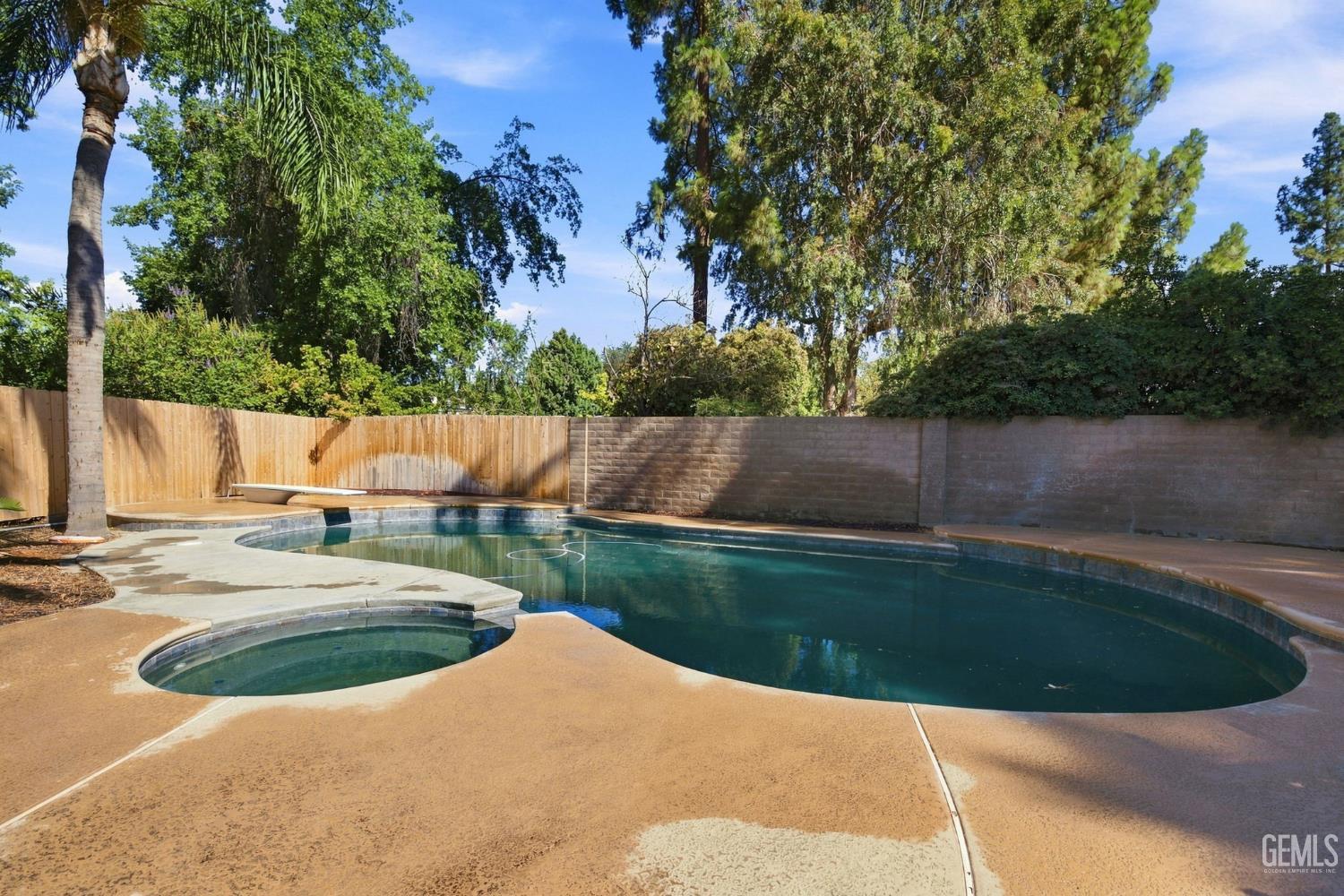 7800 De Colores Court