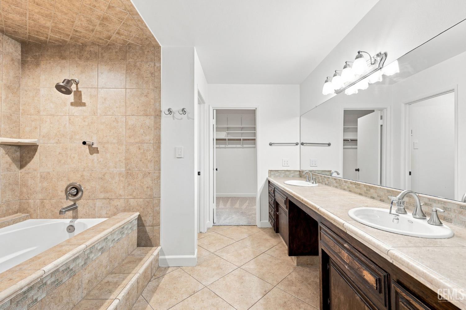 7800 De Colores Court