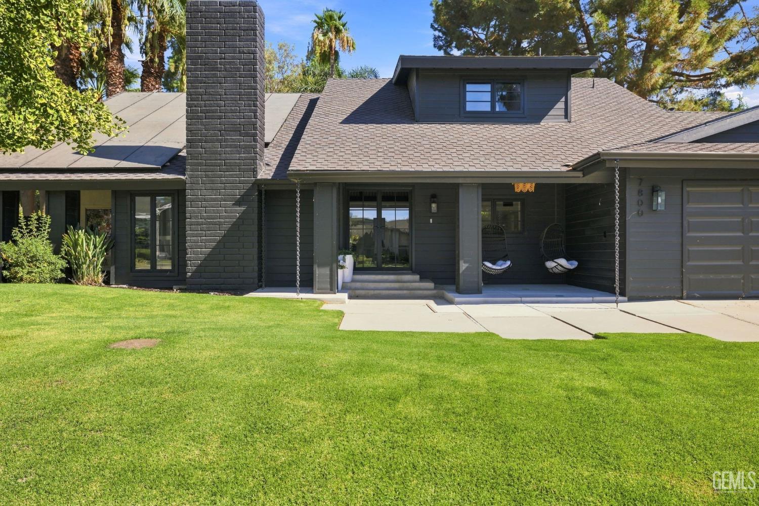 7800 De Colores Court