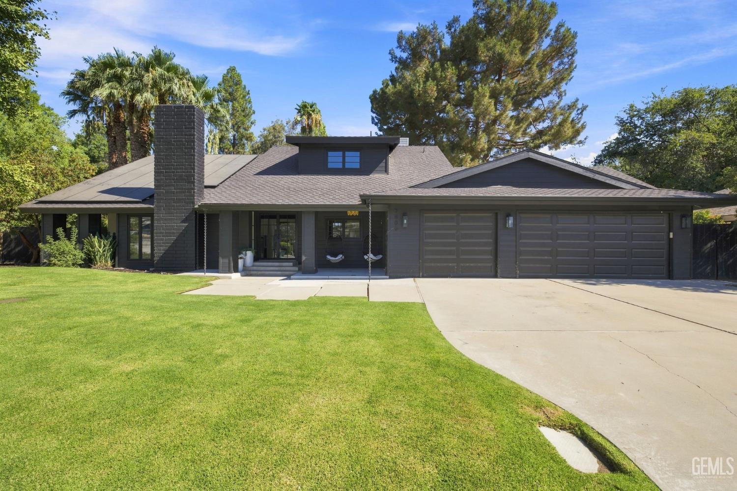 7800 De Colores Court