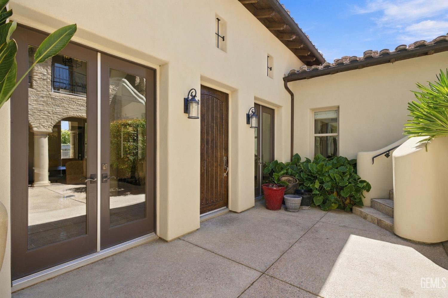 2114 Tiverton Drive