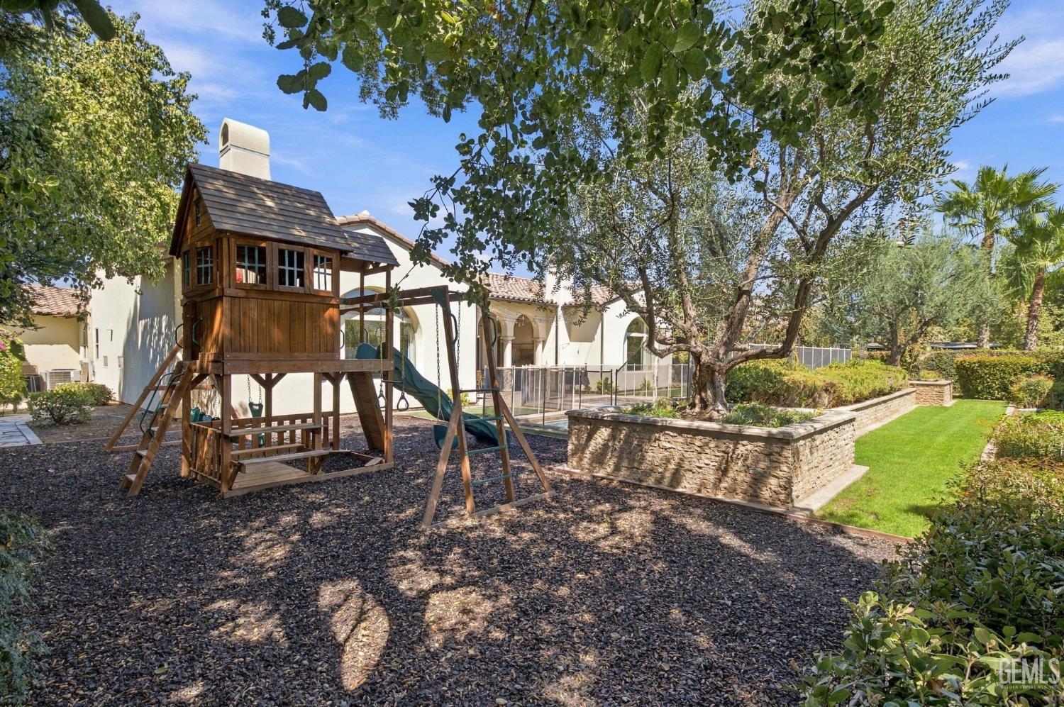 2114 Tiverton Drive