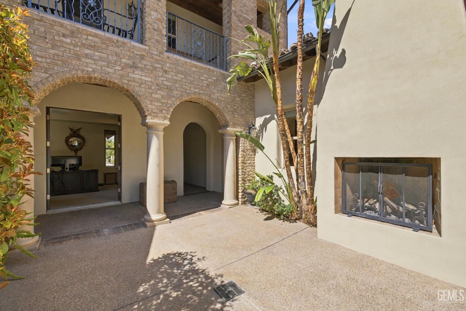 2114 Tiverton Drive