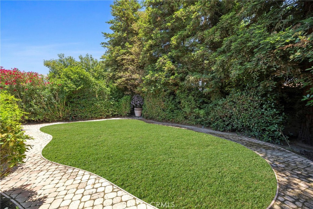 1806 Briercliff Court