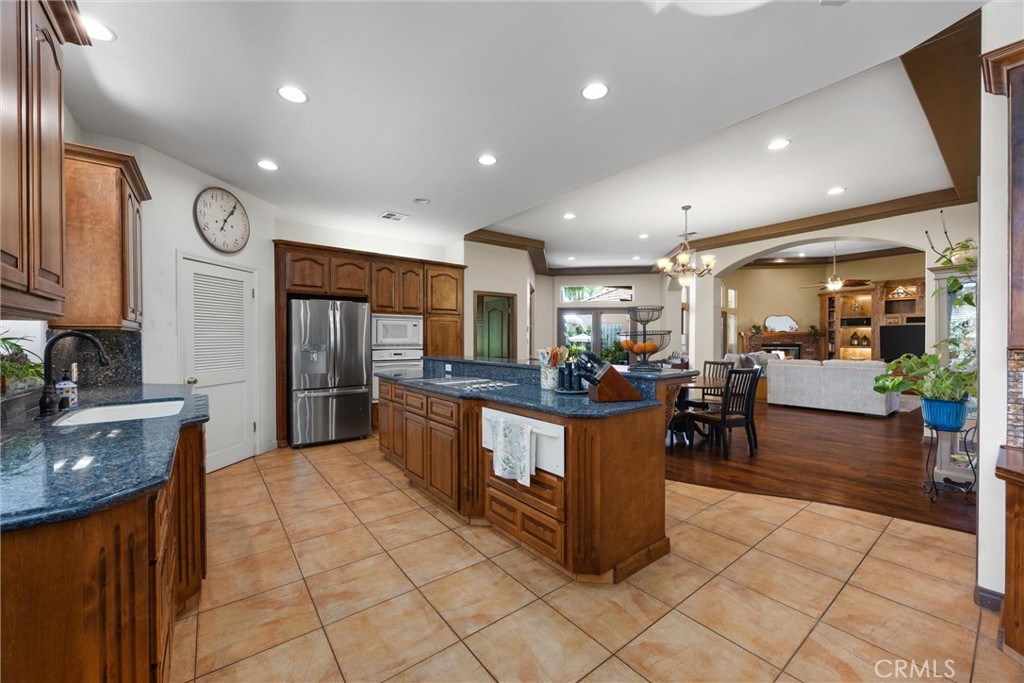 1806 Briercliff Court