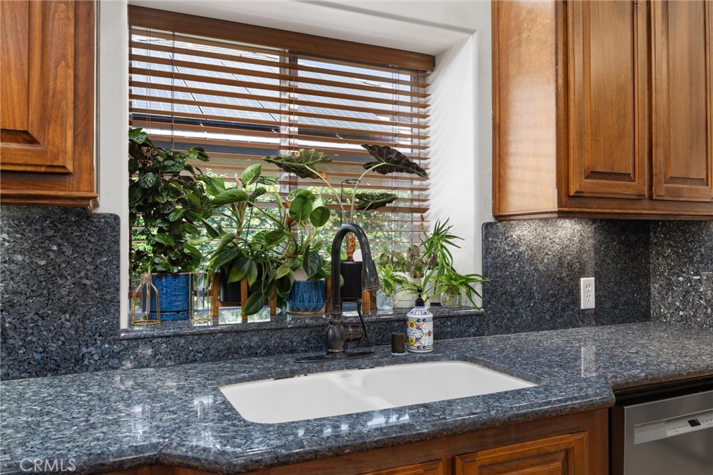 1806 Briercliff Court