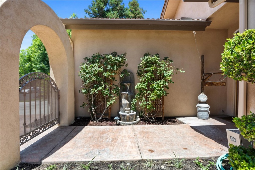 1806 Briercliff Court