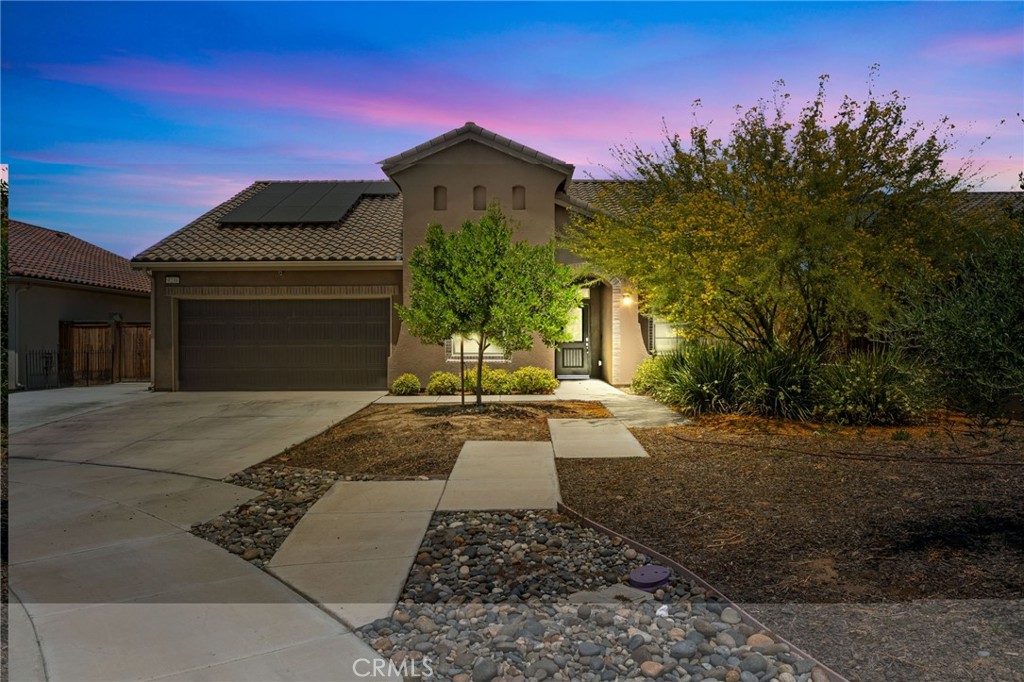 9230 Oak Garden Lane