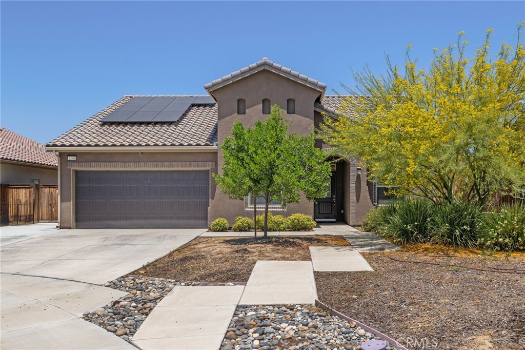 9230 Oak Garden Lane