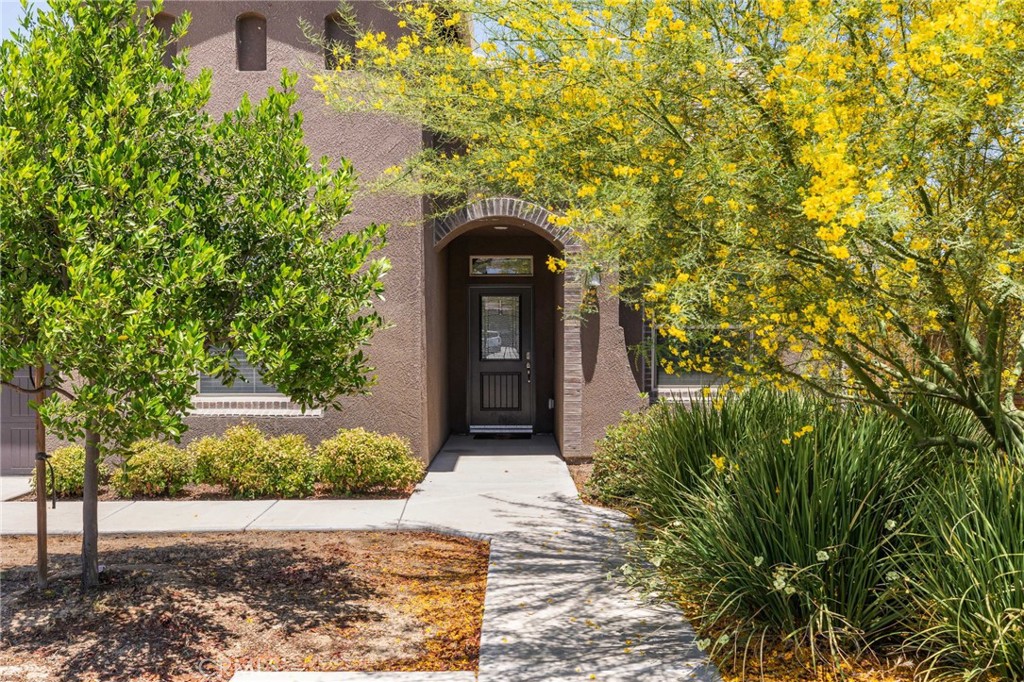 9230 Oak Garden Lane