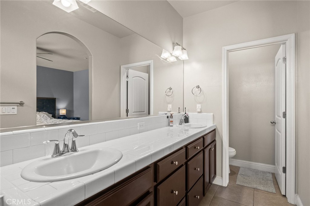 9230 Oak Garden Lane