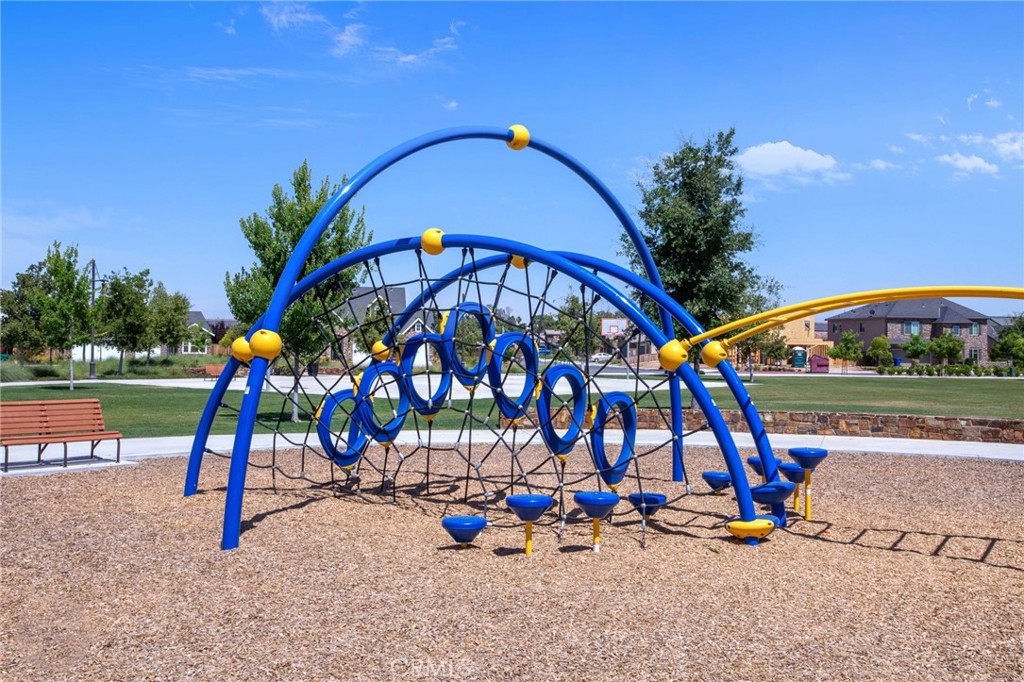 9230 Oak Garden Lane