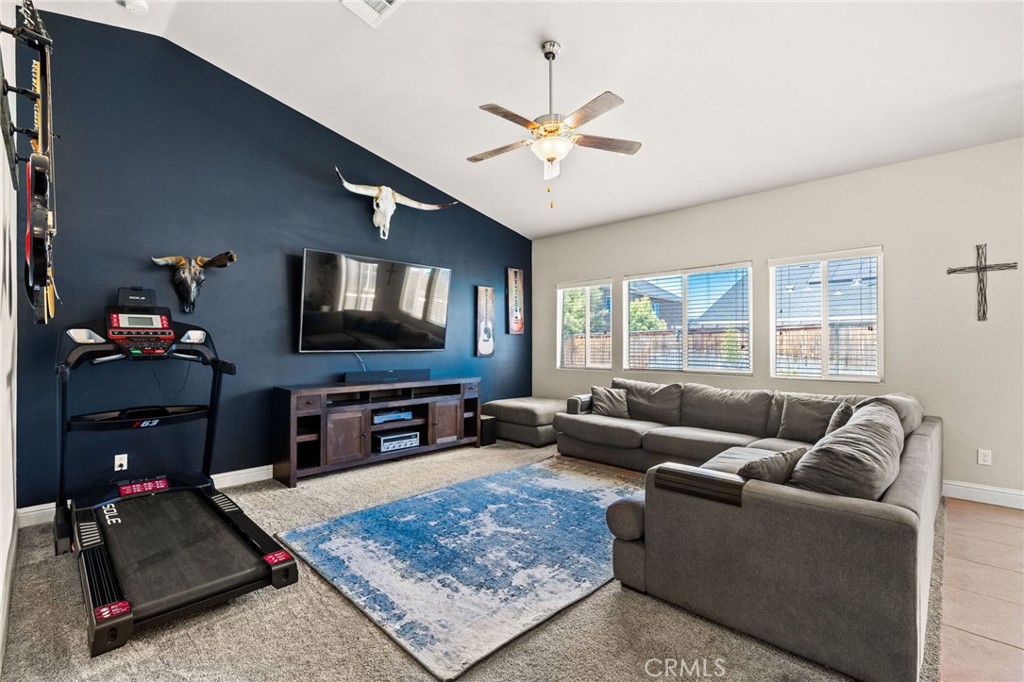 9230 Oak Garden Lane