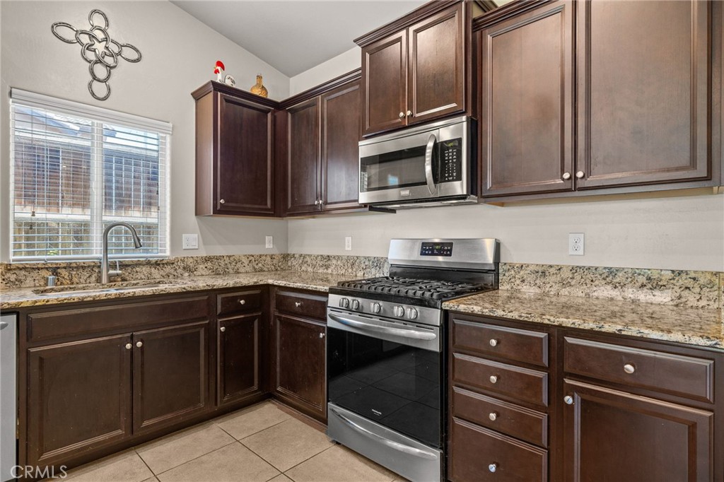 9230 Oak Garden Lane