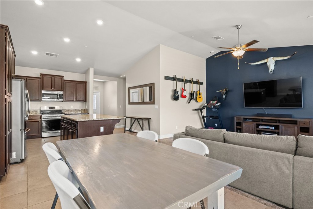 9230 Oak Garden Lane