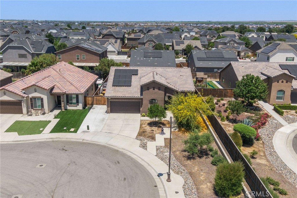 9230 Oak Garden Lane