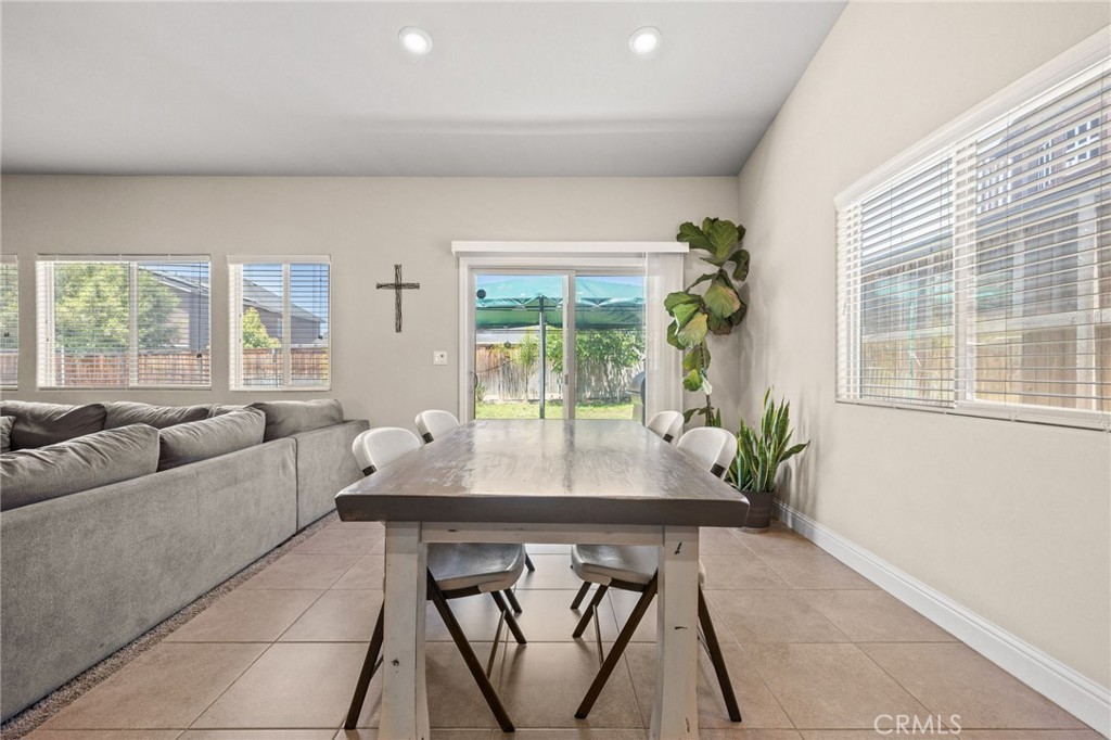 9230 Oak Garden Lane