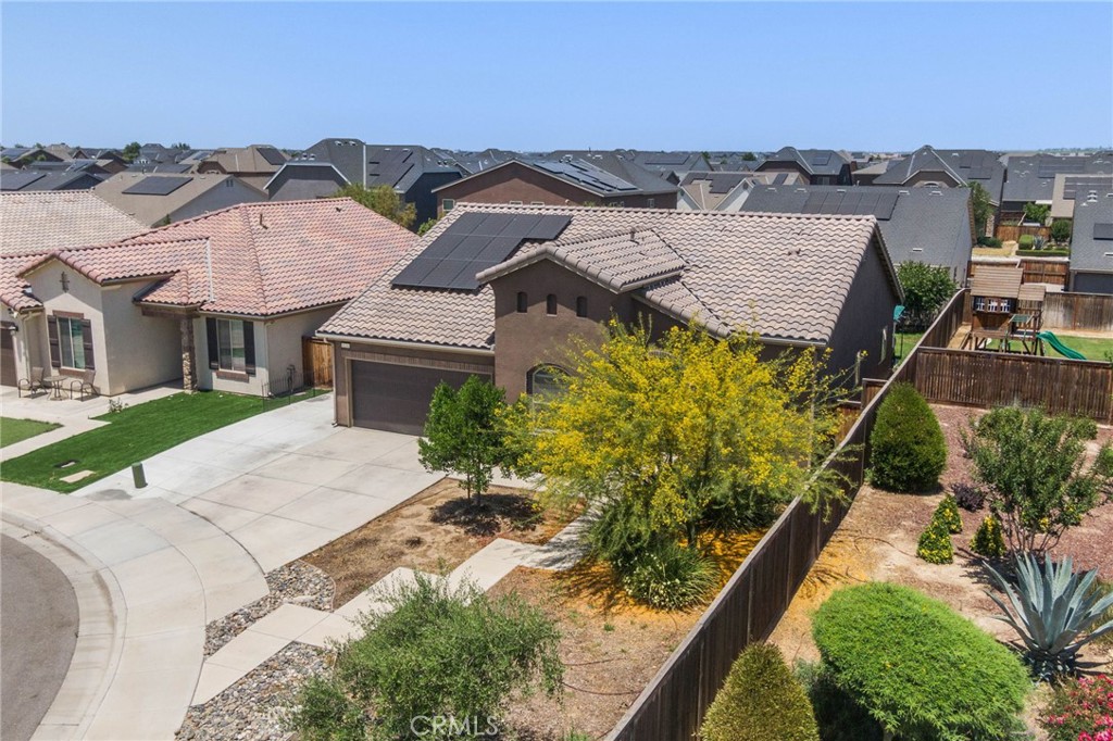 9230 Oak Garden Lane