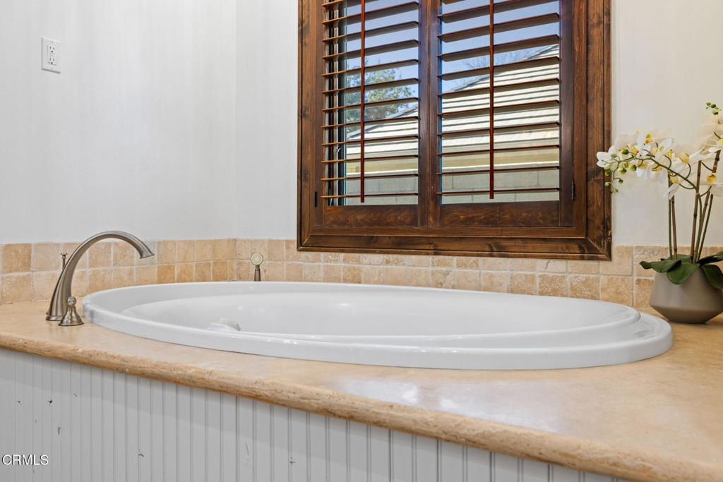 17340 Legend Oaks Lane