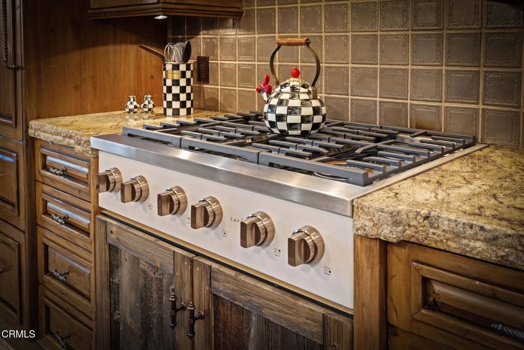 17340 Legend Oaks Lane