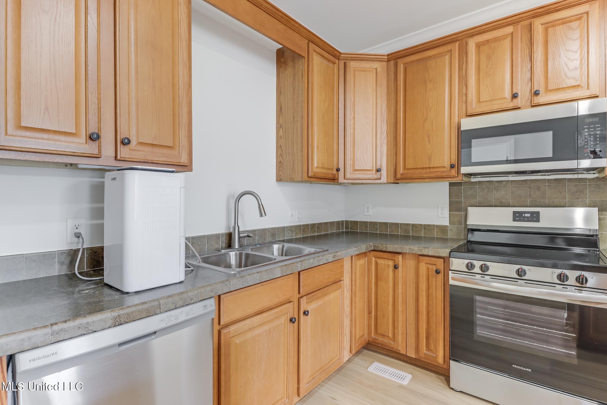 1515 E Beach Boulevard, 132