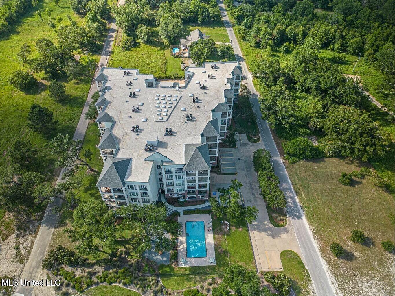 1100 W Beach Boulevard, 311