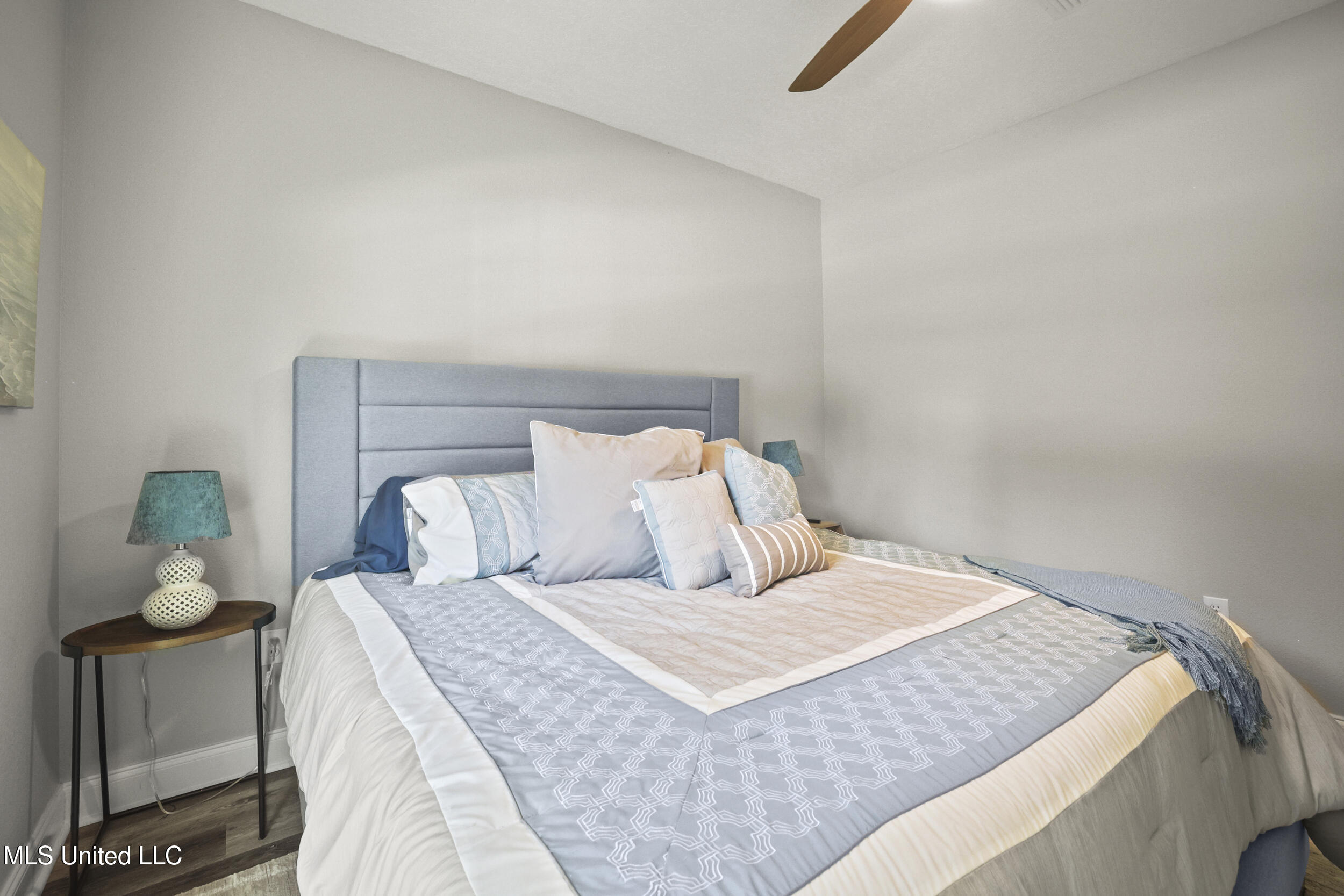121 Grande View Drive
