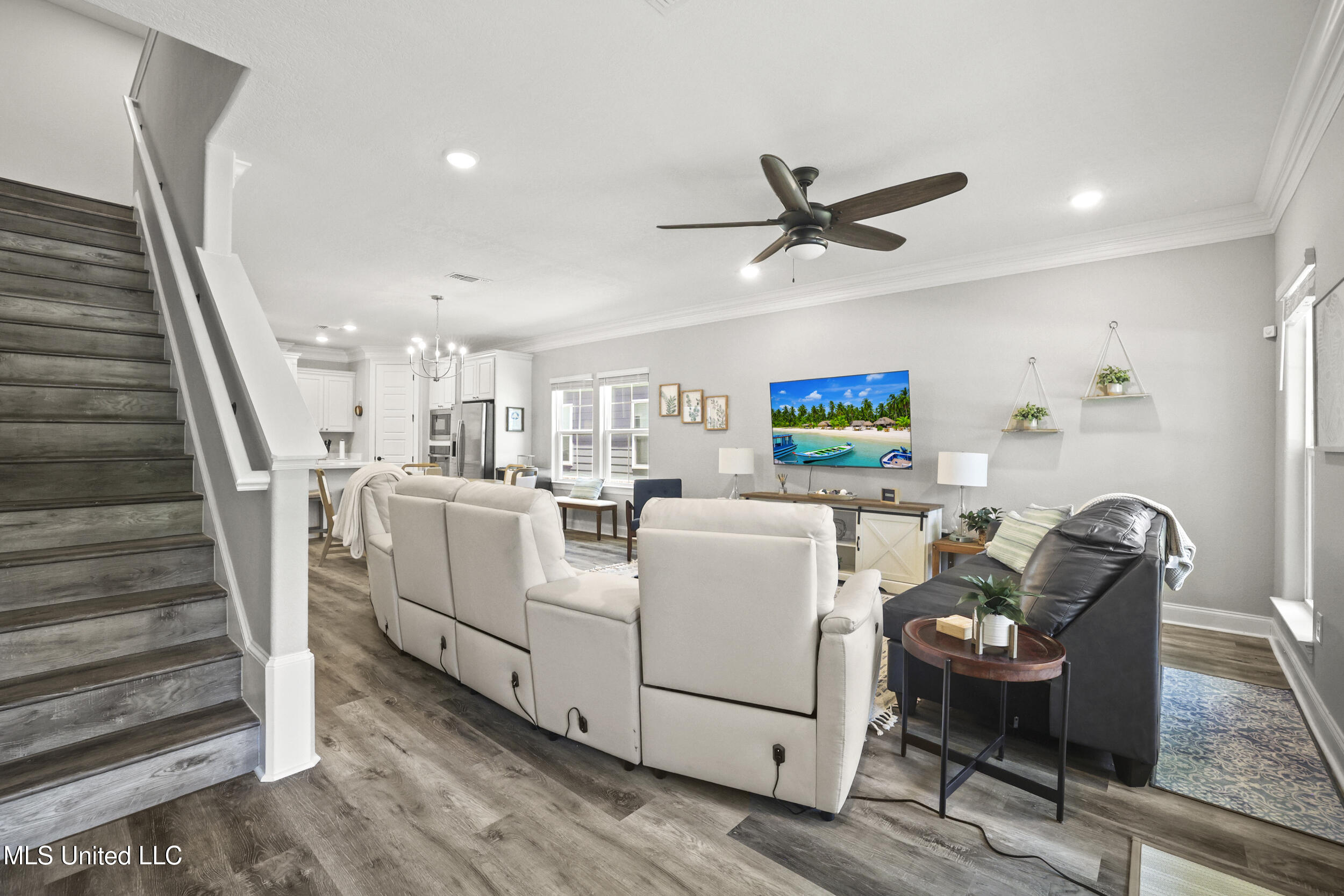 121 Grande View Drive