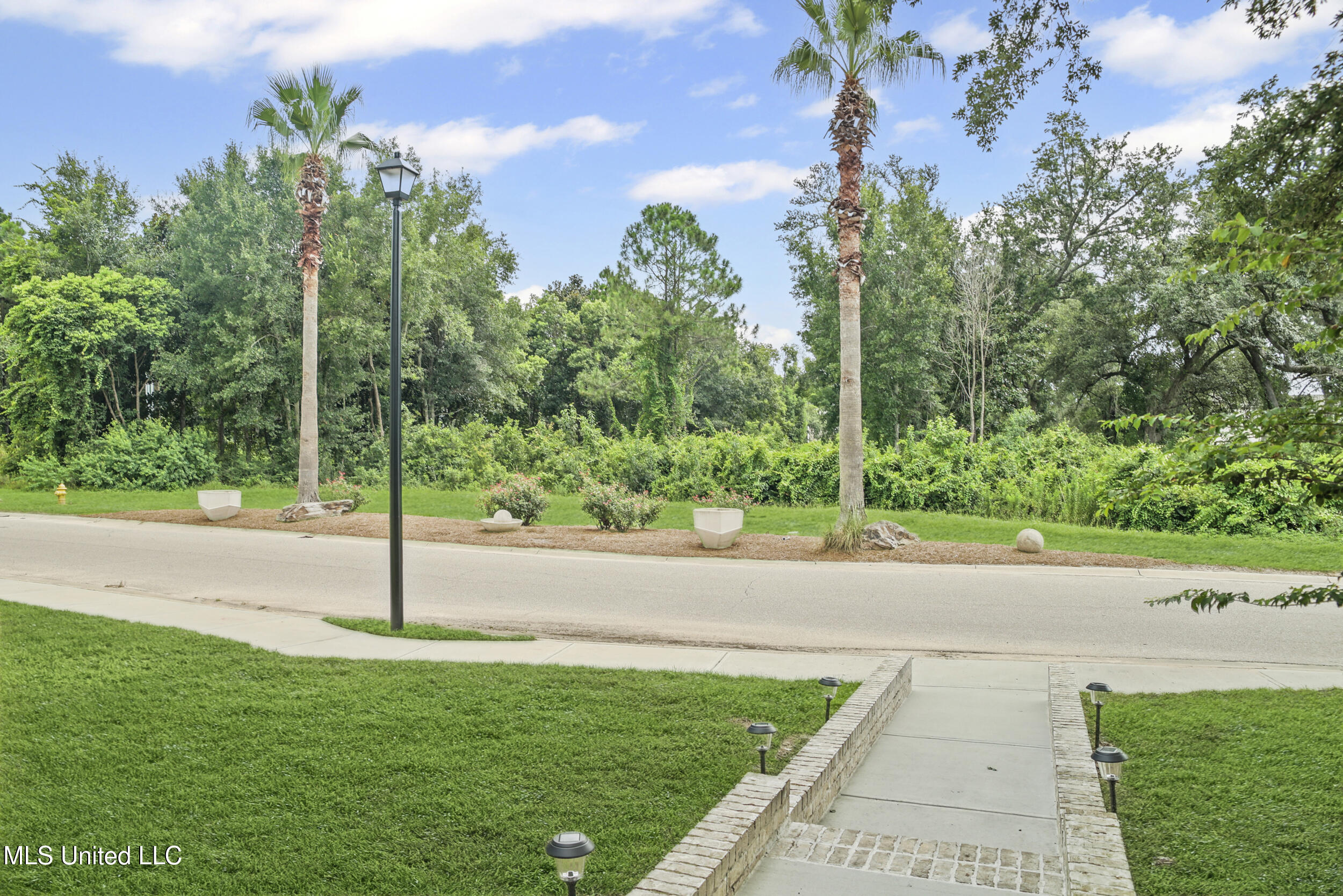121 Grande View Drive