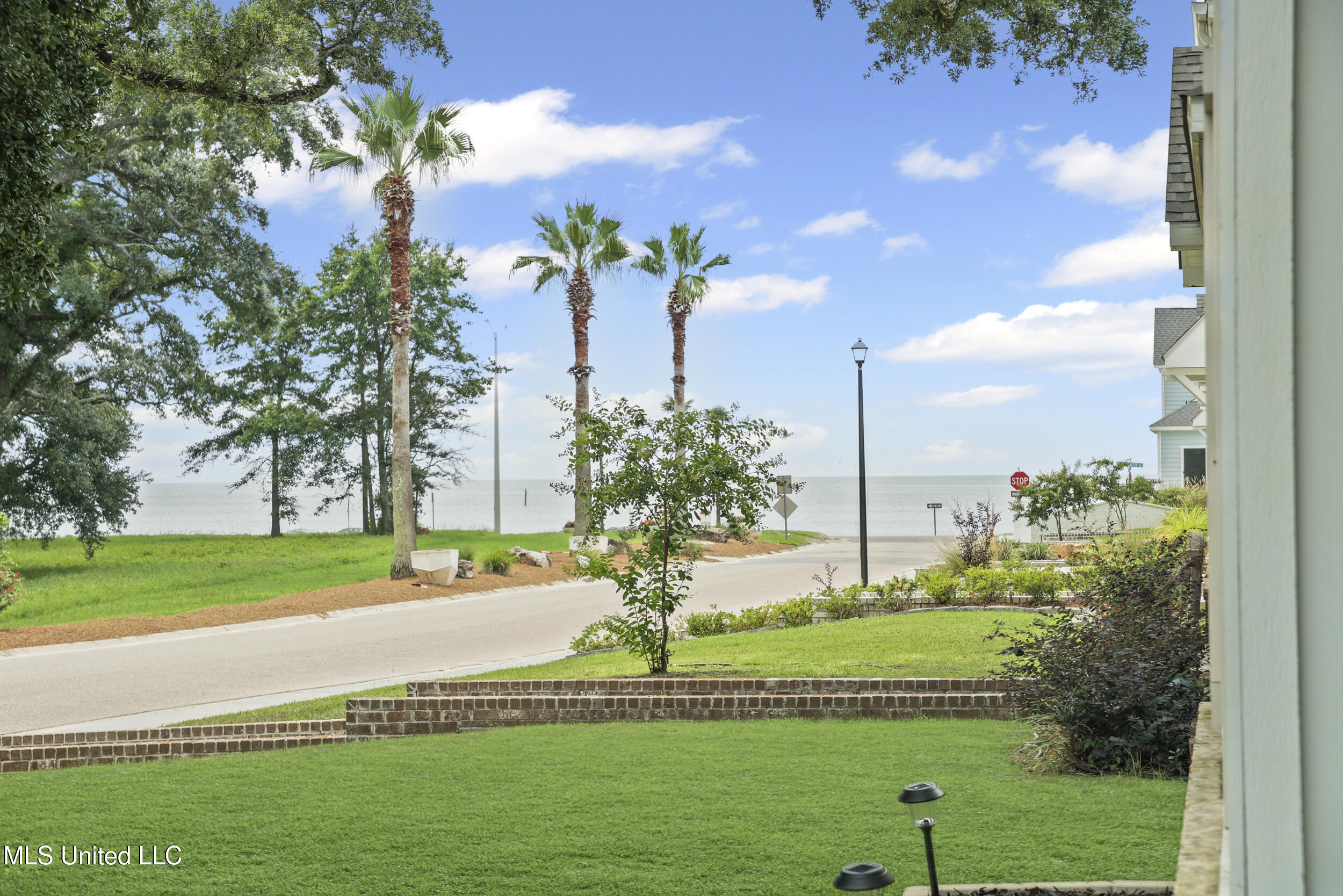 121 Grande View Drive
