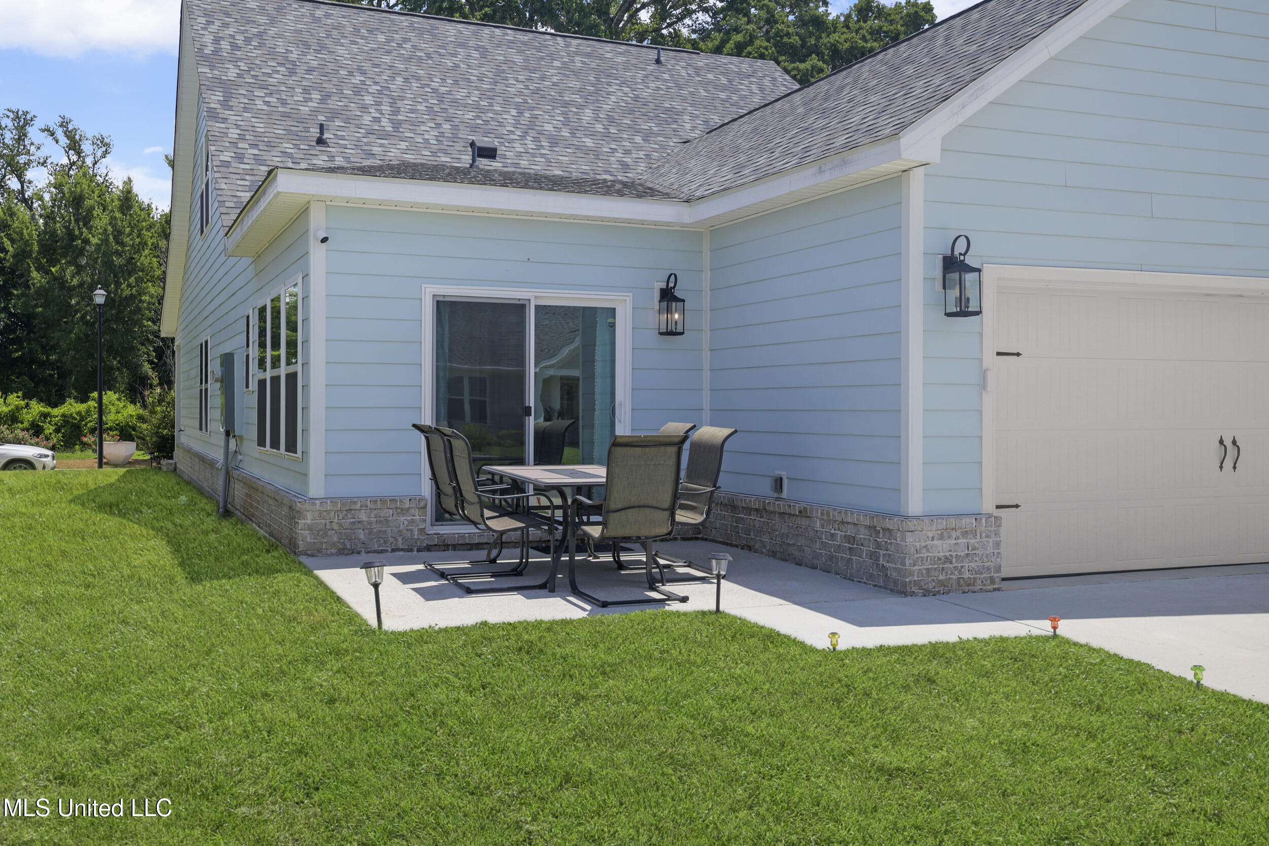 121 Grande View Drive