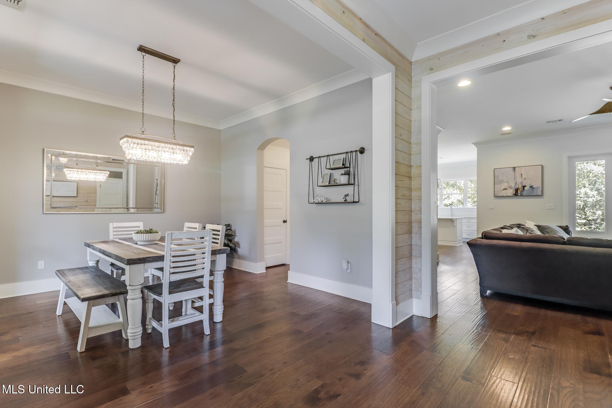 7381 Woodland Drive