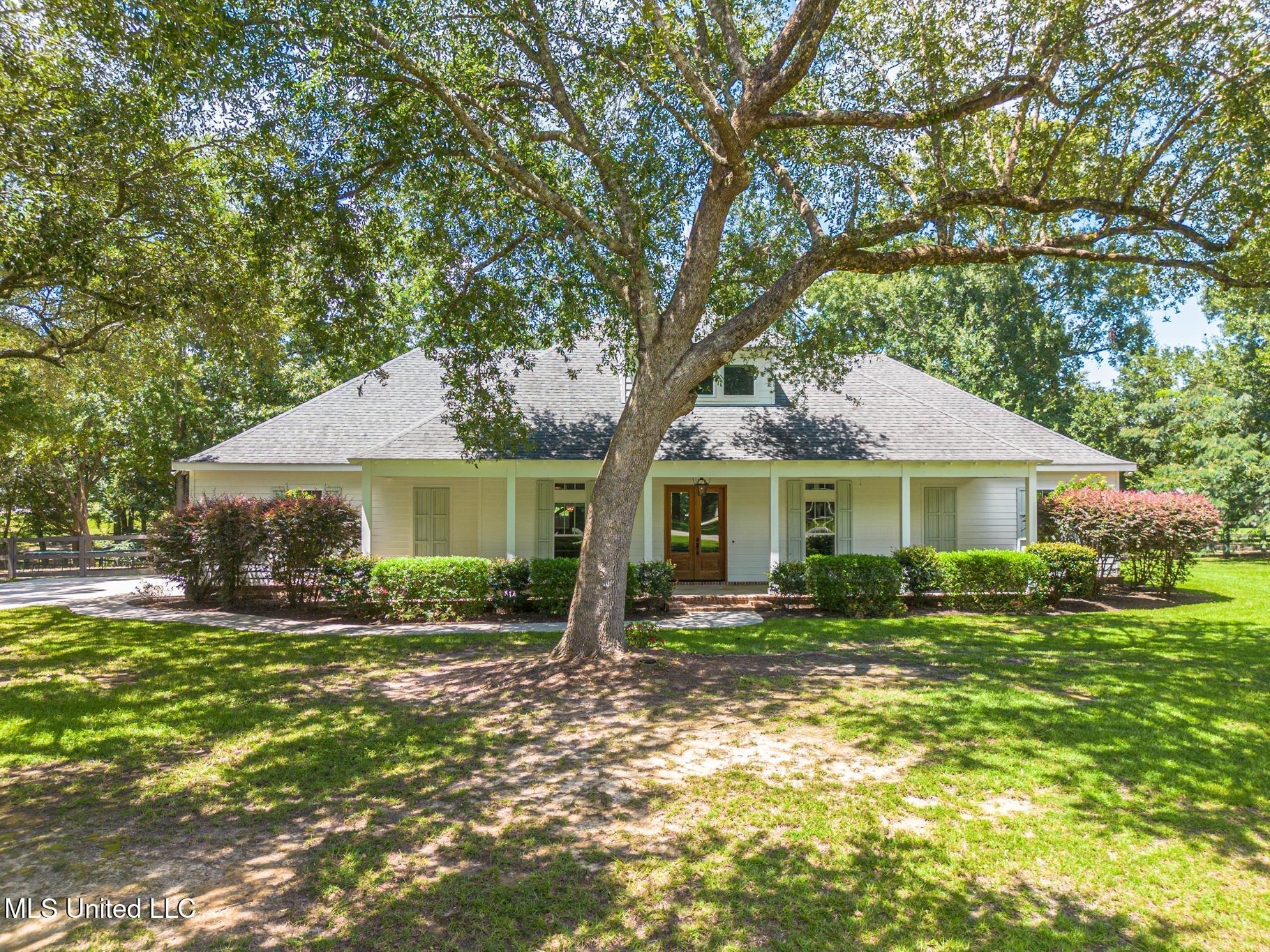 7381 Woodland Drive