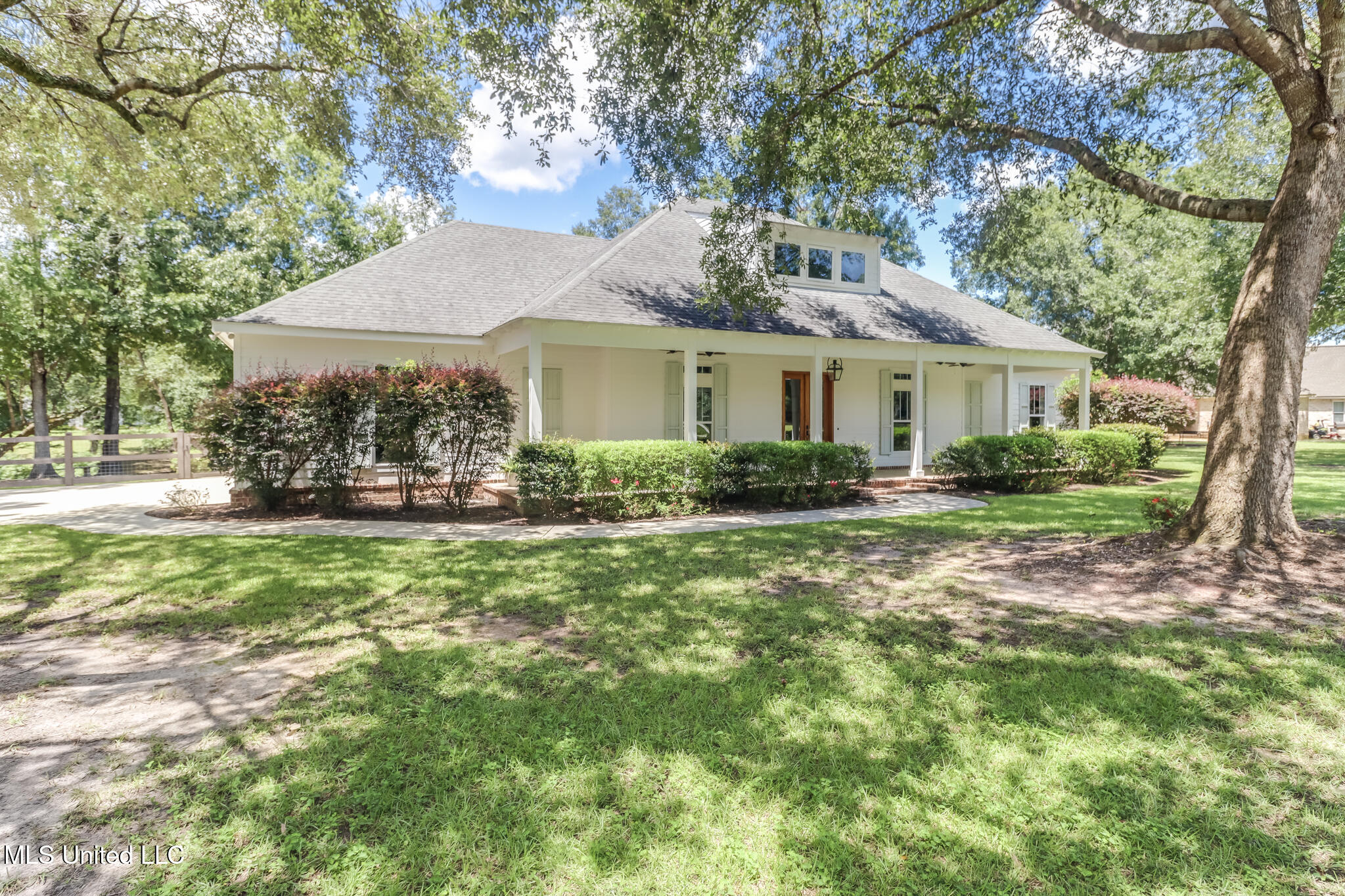 7381 Woodland Drive
