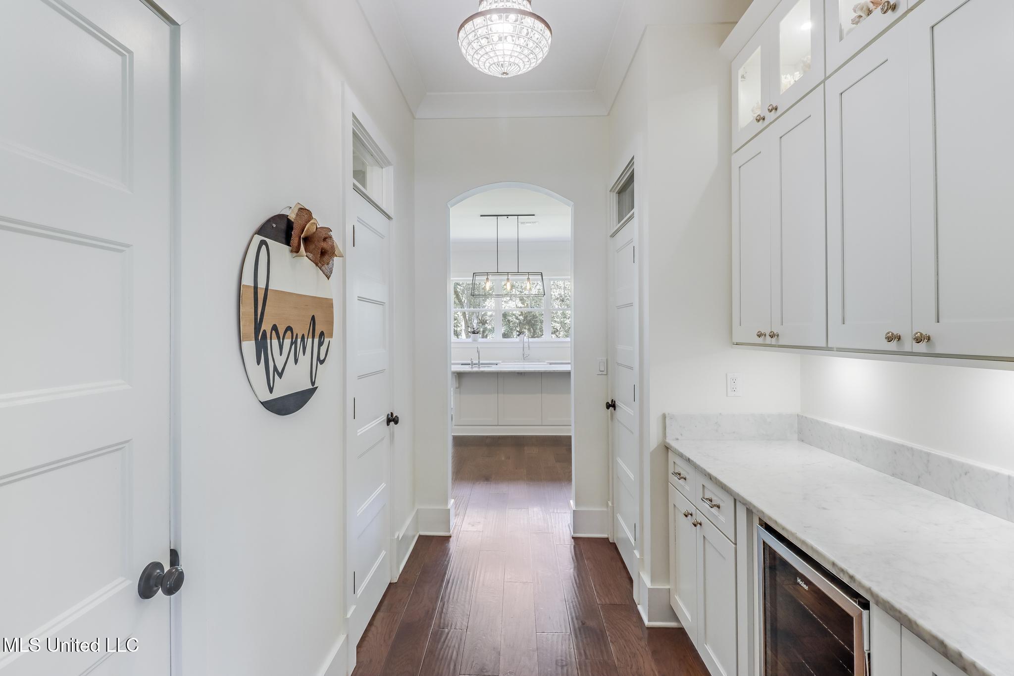 7381 Woodland Drive