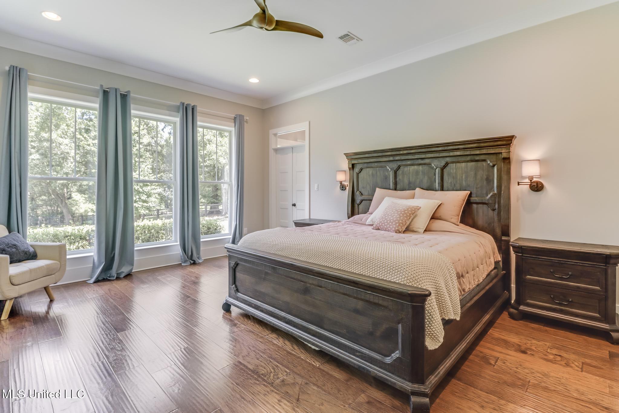 7381 Woodland Drive
