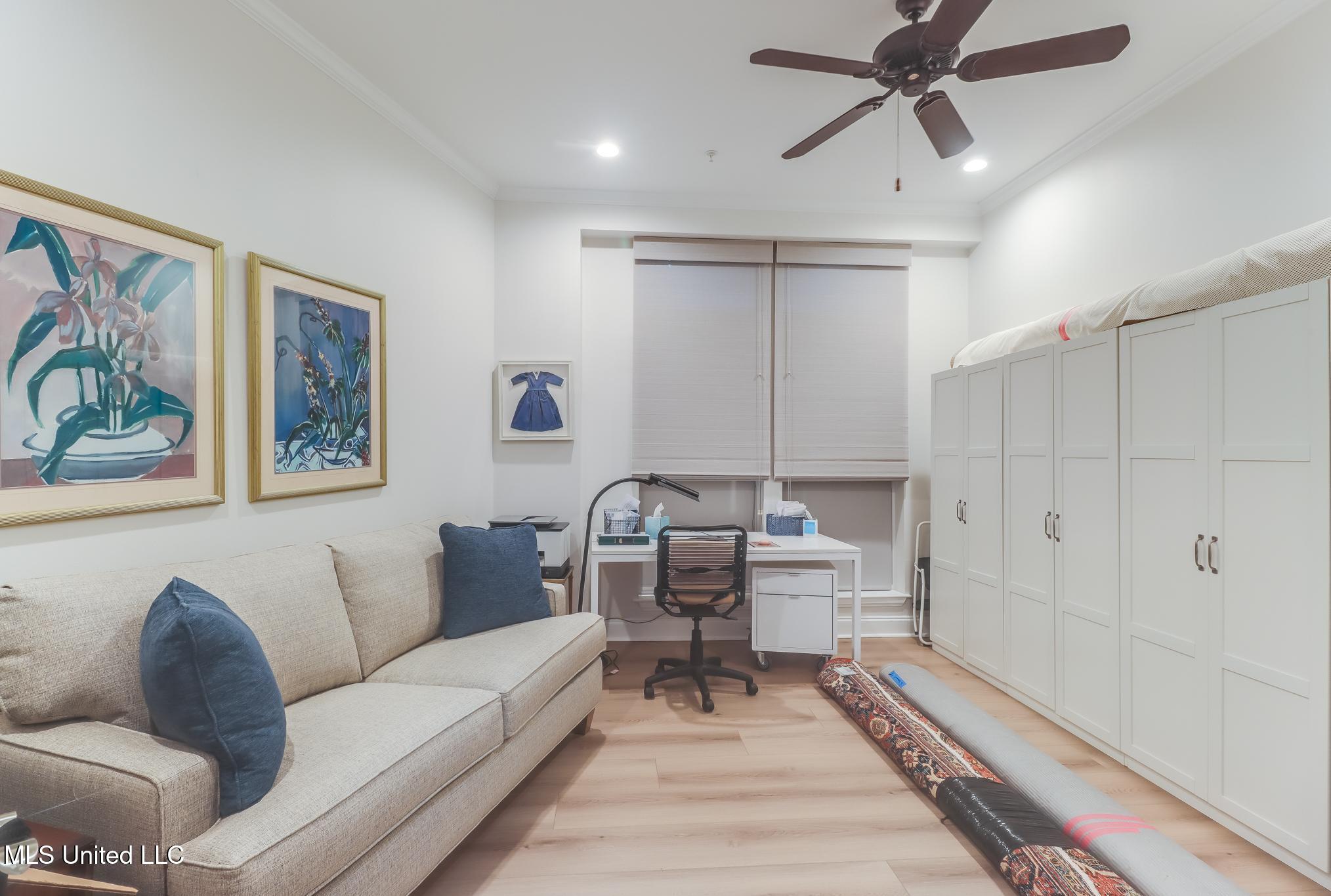 1100 W Beach Boulevard, 203