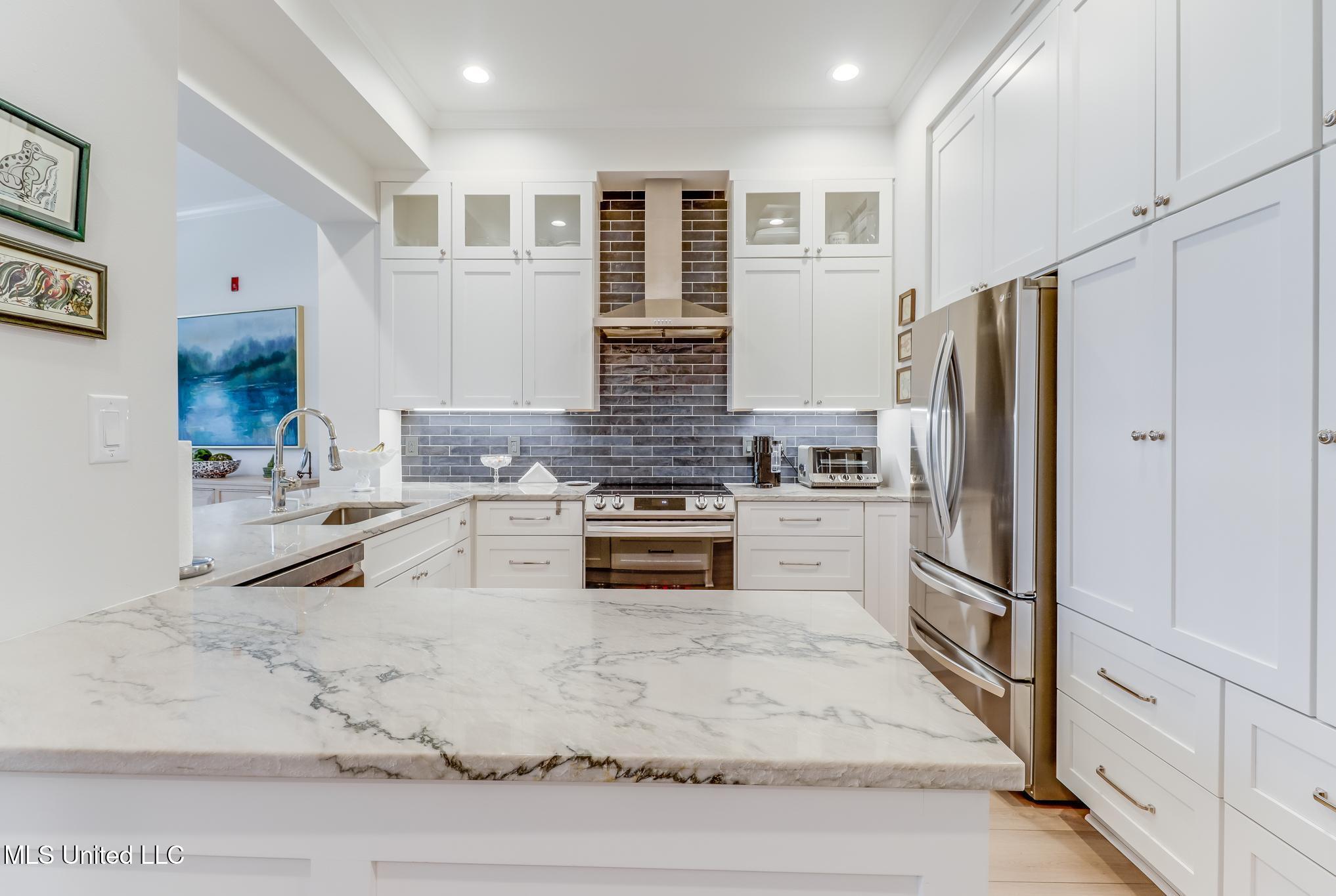 1100 W Beach Boulevard, 203