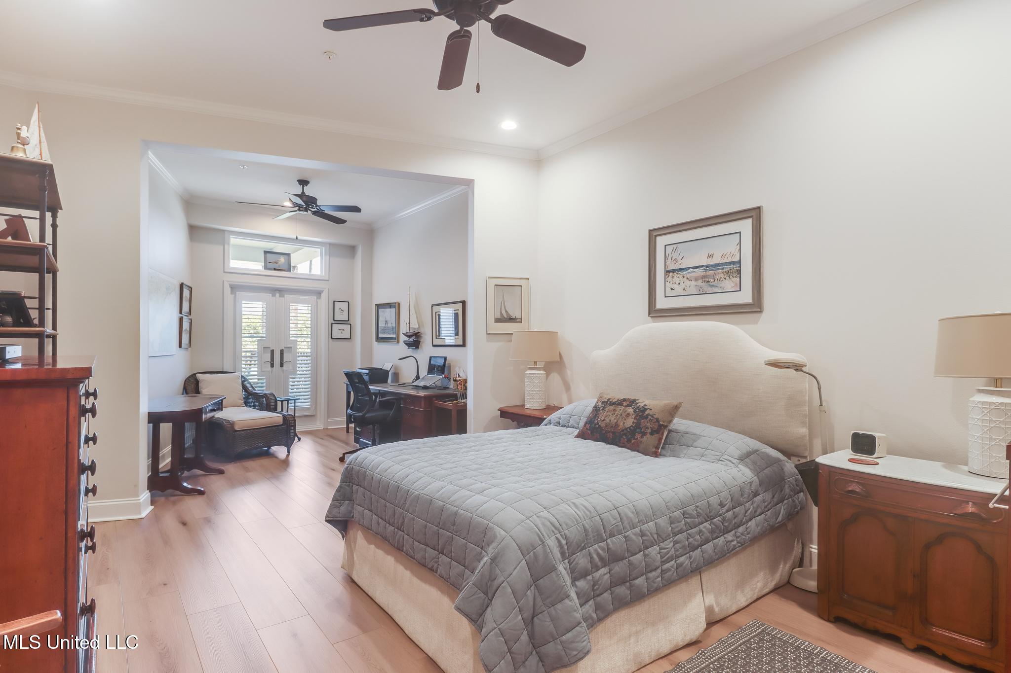 1100 W Beach Boulevard, 203