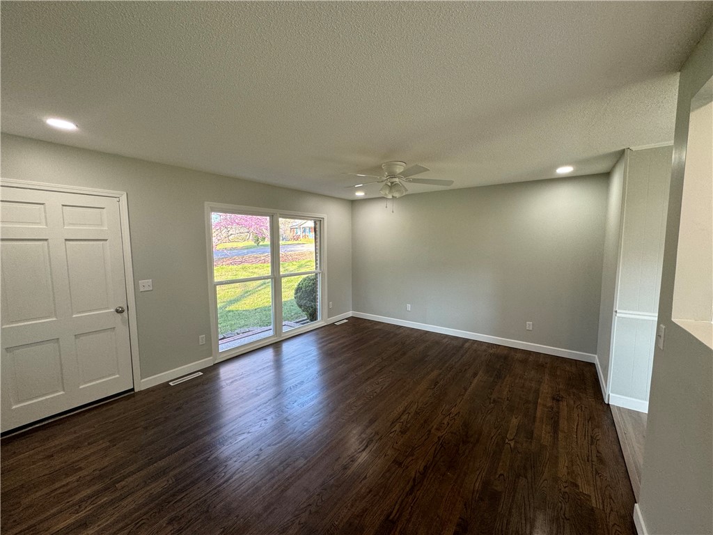 301 Lakewood Drive