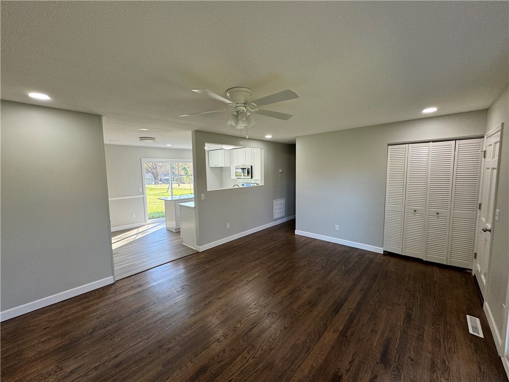 301 Lakewood Drive