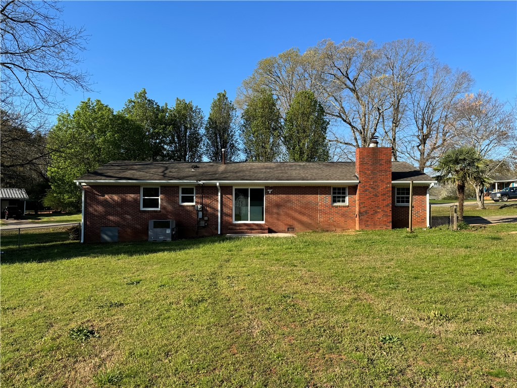 301 Lakewood Drive