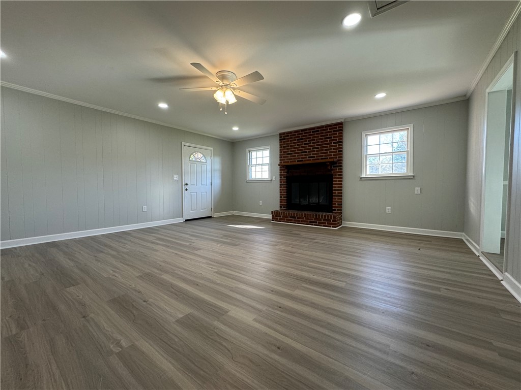 301 Lakewood Drive