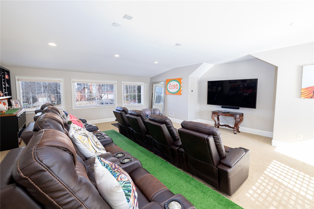 220 Pine Ridge Drive