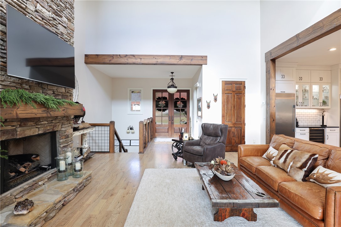 220 Pine Ridge Drive