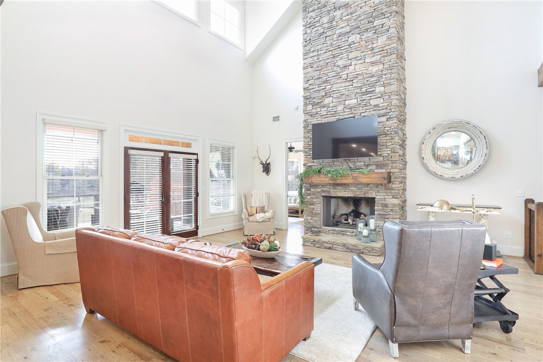 220 Pine Ridge Drive