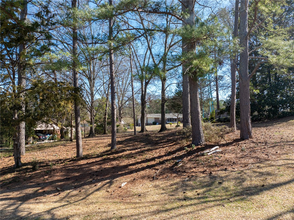 105 Hillcrest Court
