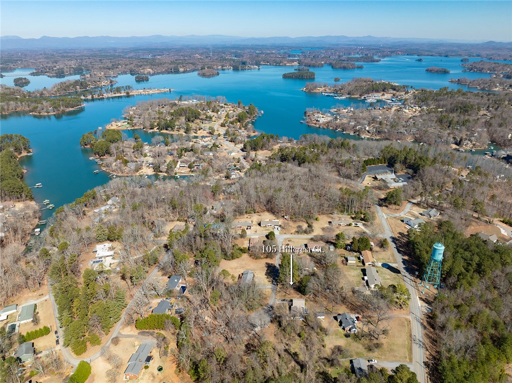 105 Hillcrest Court