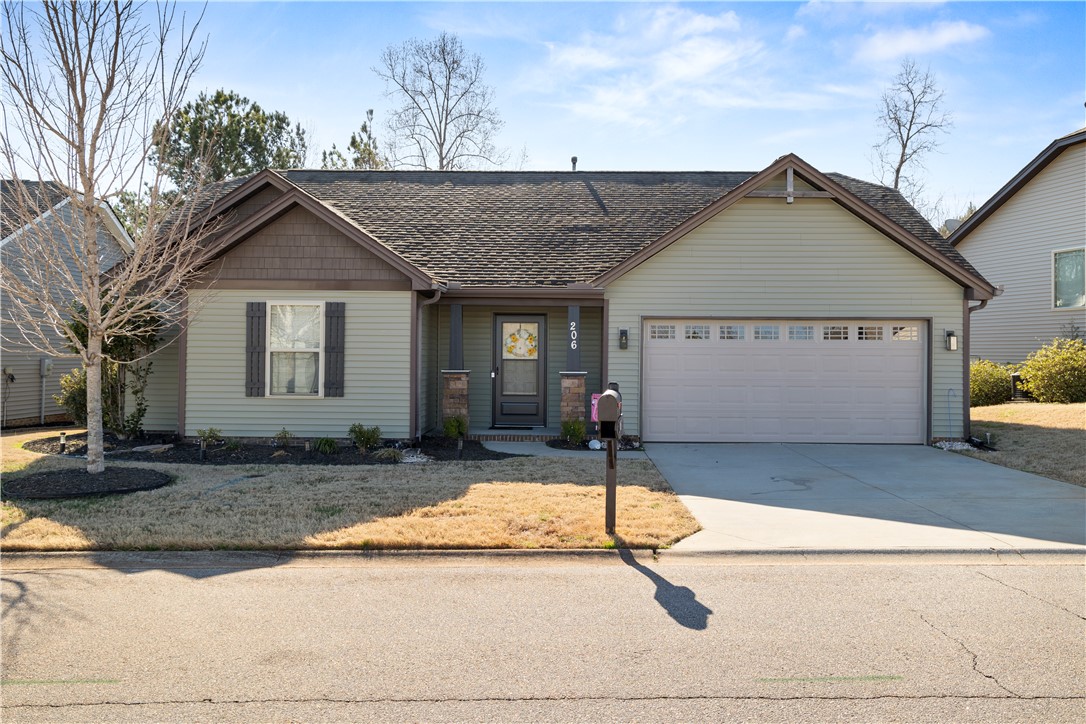 206 N Stonegate Drive