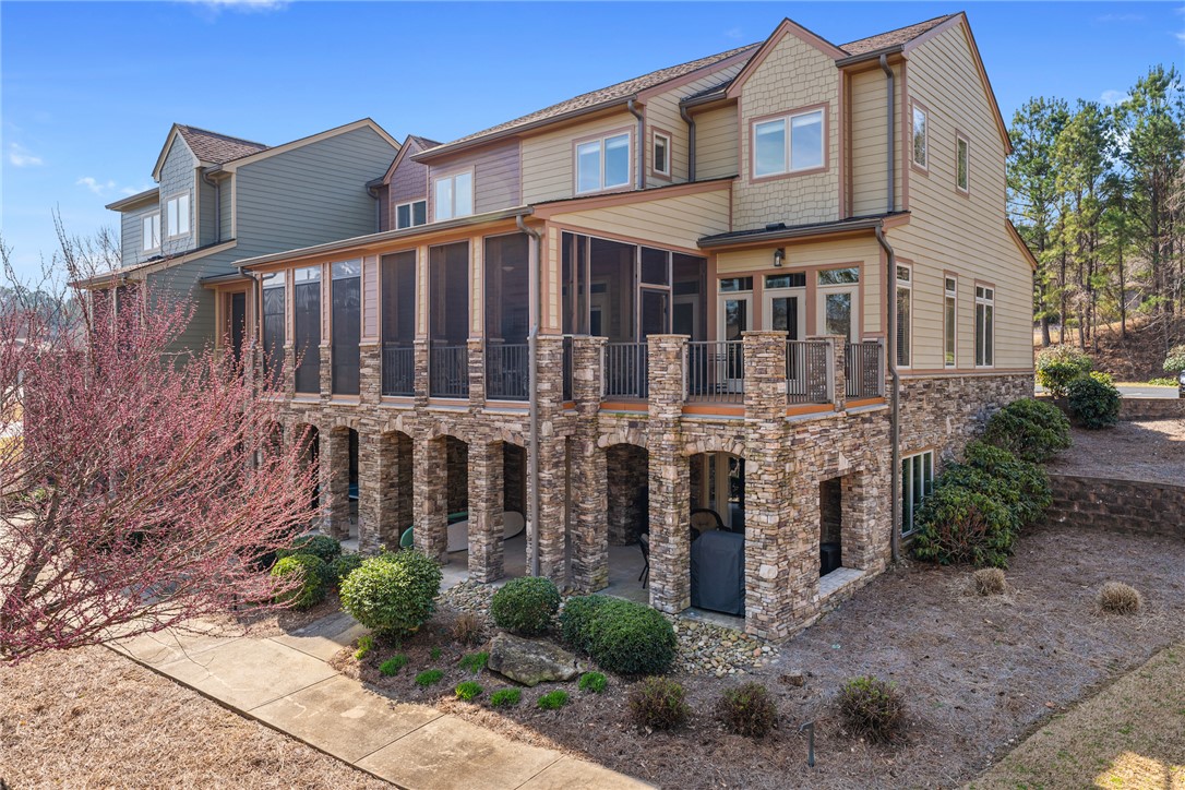 404 Sunset Point Drive